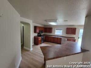 10822 Butterfly Flat in San Antonio, TX - Building Photo - Building Photo