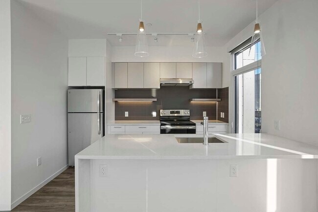 839 Beacon St, Unit 206 in Boston, MA - Foto de edificio - Building Photo