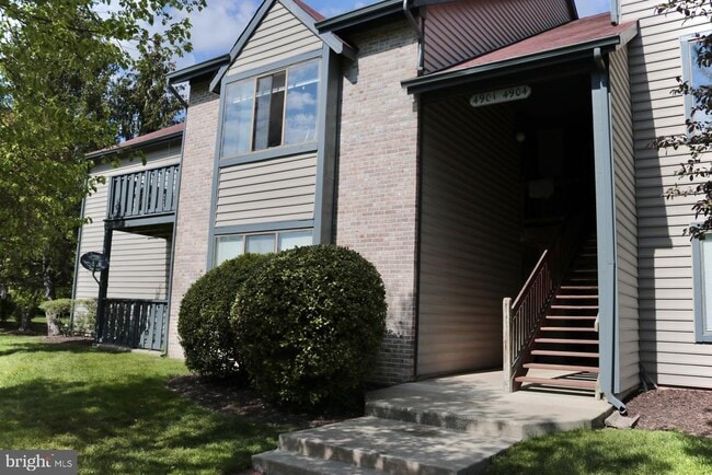 property at 4901A Dunbarton Rd