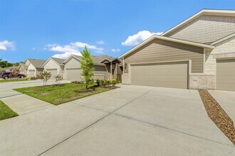 9848 Grosbeak Ln in Magnolia, TX - Building Photo - Building Photo