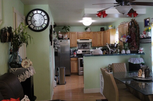 property at 165 Caywood Ct