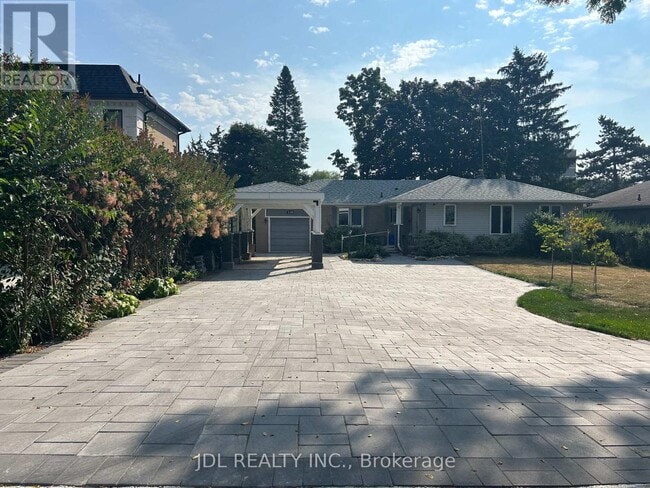 property at 110 Robin St St