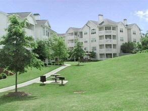 Chattahoochee Ridge in Sandy Springs, GA - Building Photo - Building Photo