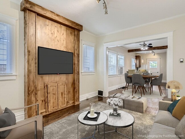 property at 1146 S Washington St