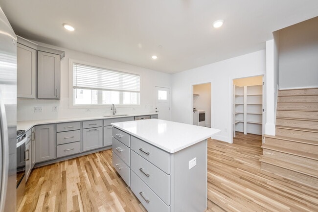 3807 Sperry Ct in Raleigh, NC - Building Photo - Building Photo