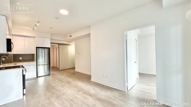 225 Malta Av in Brampton, ON - Building Photo - Building Photo