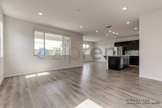 1523 Oliveira Dr in Tracy, CA - Building Photo - Building Photo