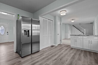 205 Gumwood Dr in Hampton, VA - Building Photo - Building Photo