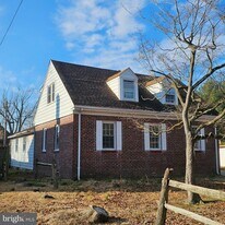 41 Churchtown Rd in Pennsville Township, NJ - Building Photo