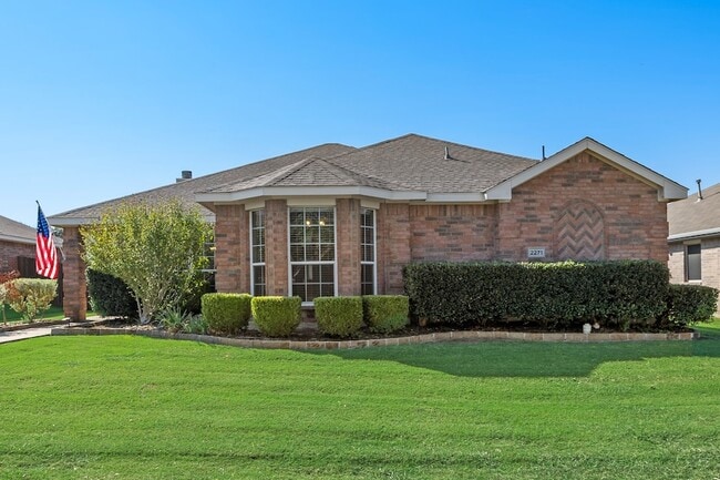property at 2271 Fieldcrest Dr