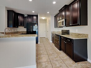 13814 Crater Cir in Hudson, FL - Building Photo - Building Photo