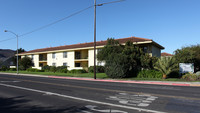 Bay Laurel Apartments in Lompoc, CA - Foto de edificio - Building Photo