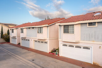 10171 15th St in Garden Grove, CA - Foto de edificio - Building Photo