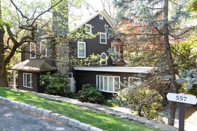 property at 557 Martling Ave
