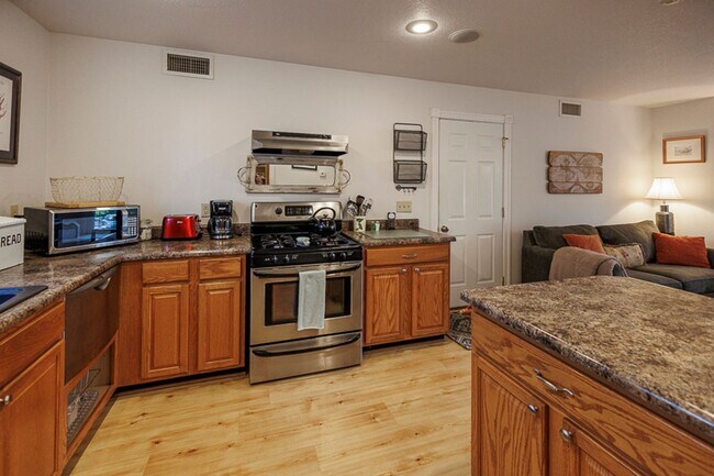 965 Beverly Way in Jacksonville, OR - Building Photo - Building Photo