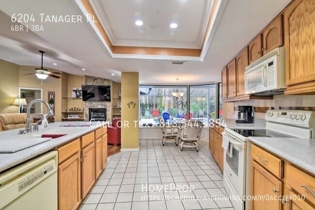 6204 Tanager Pl in Tampa, FL - Building Photo - Building Photo