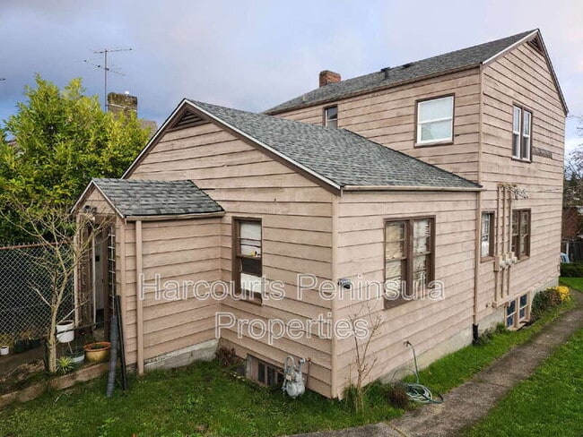 property at 949 Washington Ave