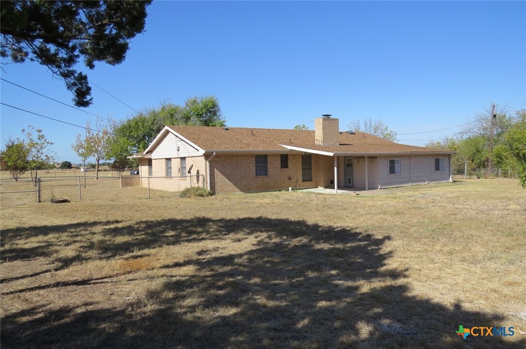 650 Turkey Trot Rd in Killeen, TX - Building Photo