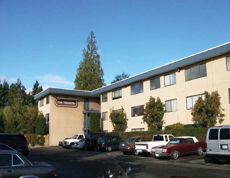 The Trianon Apartments in Burien, WA - Building Photo