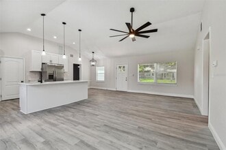 719 Bon Air St in Lakeland, FL - Building Photo - Building Photo