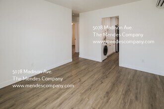 5078 Madison Ave in San Diego, CA - Building Photo - Building Photo