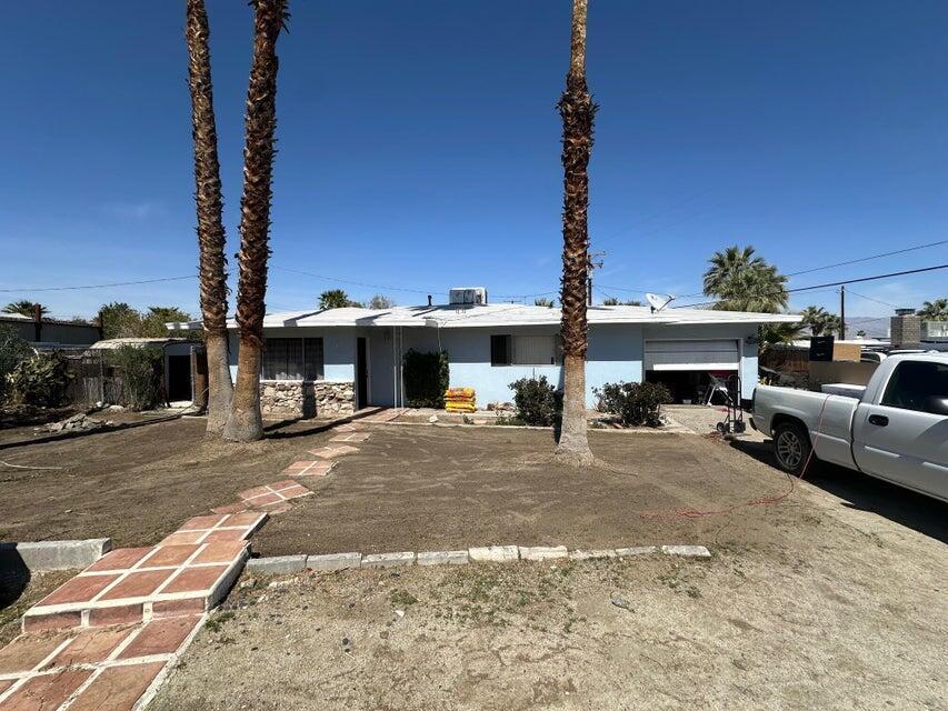 38816 Paradise Way in Cathedral City, CA - Building Photo