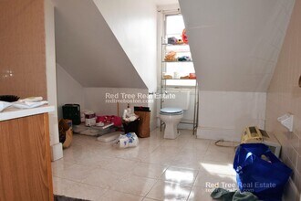 216 Freeman St, Unit 2 in Brookline, MA - Building Photo - Building Photo