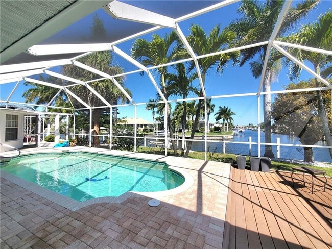 1980 Aqui Esta Dr in Punta Gorda, FL - Building Photo - Building Photo