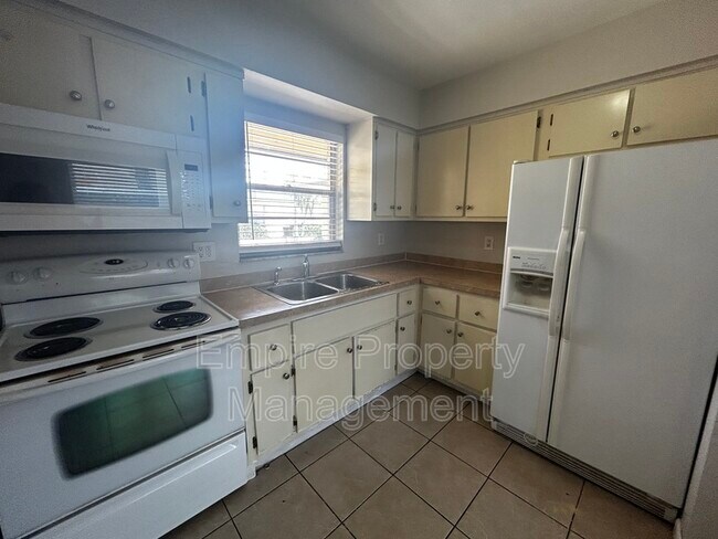 224 SE 16th Pl photo'