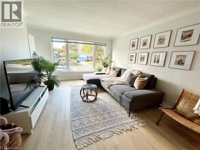 23 Homewood Ave in Simcoe, ON - Building Photo - Building Photo