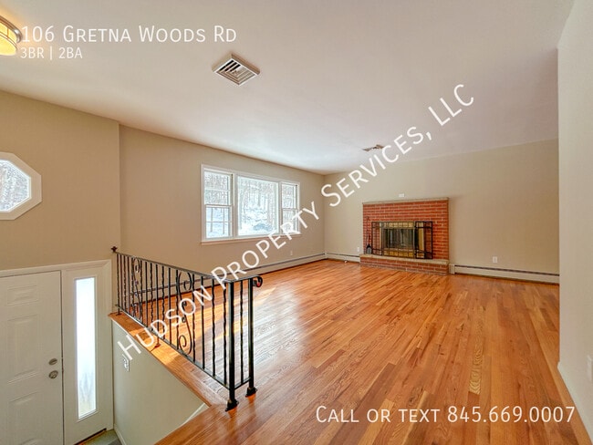 106 Gretna Woods Rd in Pleasant Valley, NY - Building Photo - Building Photo