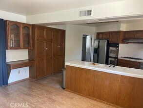 200 Sleepy Hollow Terrace in Glendale, CA - Building Photo - Building Photo