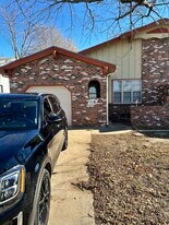 118 S Mary Etta St, Unit 118 in Derby, KS - Building Photo