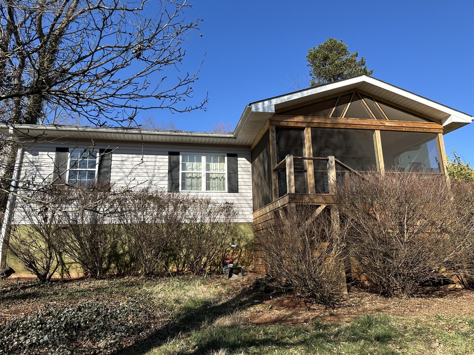 124 Joyner Ave in Asheville, NC - Building Photo