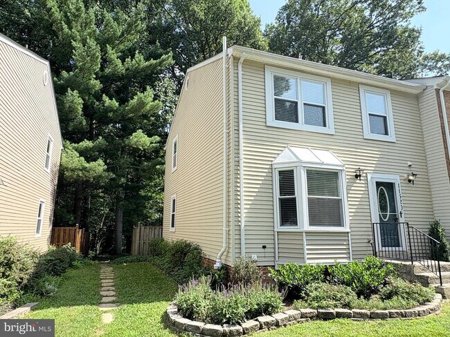 11520 Summer Oak Dr in Germantown, MD - Foto de edificio - Building Photo