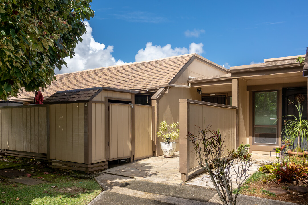 Clubview Gardens in Kaneohe, HI - Foto de edificio