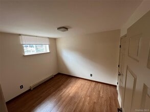 40-41-41 215th Pl in Queens, NY - Building Photo - Building Photo