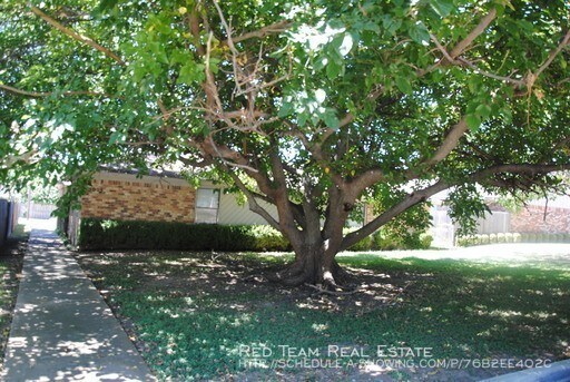 5005 Geddes Ave-Unit -D in Fort Worth, TX - Building Photo