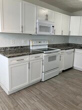 949 30th St in West Palm Beach, FL - Building Photo - Building Photo