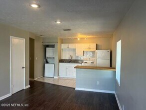 1153 Walnut St in Jacksonville, FL - Building Photo - Building Photo