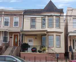 83 Charles St, Unit 1A in Jersey City, NJ - Building Photo - Building Photo