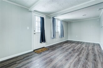 1070 Gravel Rd in Webster, NY - Building Photo - Building Photo