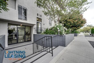813 S Shenandoah St in Los Angeles, CA - Building Photo - Building Photo