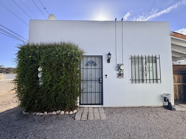 property at 1718 E Grant Rd