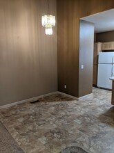 2754 Chad Dr in Eugene, OR - Building Photo - Building Photo