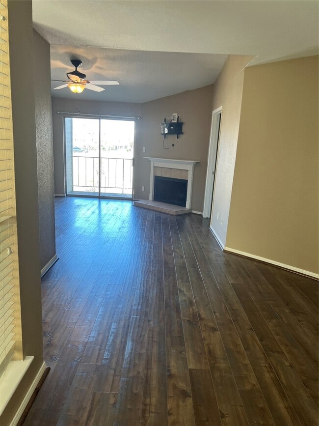 18800 Egret Bay Blvd in Houston, TX - Building Photo - Building Photo