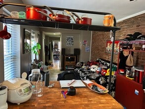 1136 S Charles St in Baltimore, MD - Building Photo - Building Photo