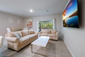 15201 Wildflower Cir in Naples, FL - Building Photo - Building Photo