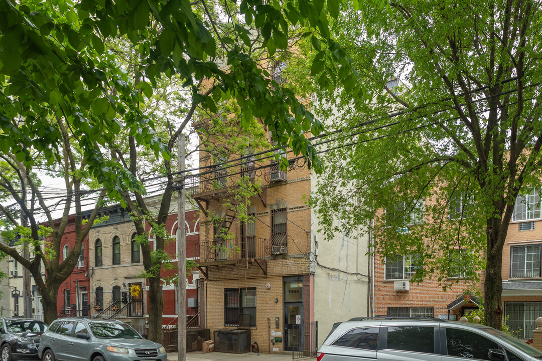 1964 Bergen St in Brooklyn, NY - Building Photo