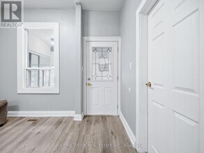 266 Beach Rd in Hamilton, ON - Building Photo - Building Photo